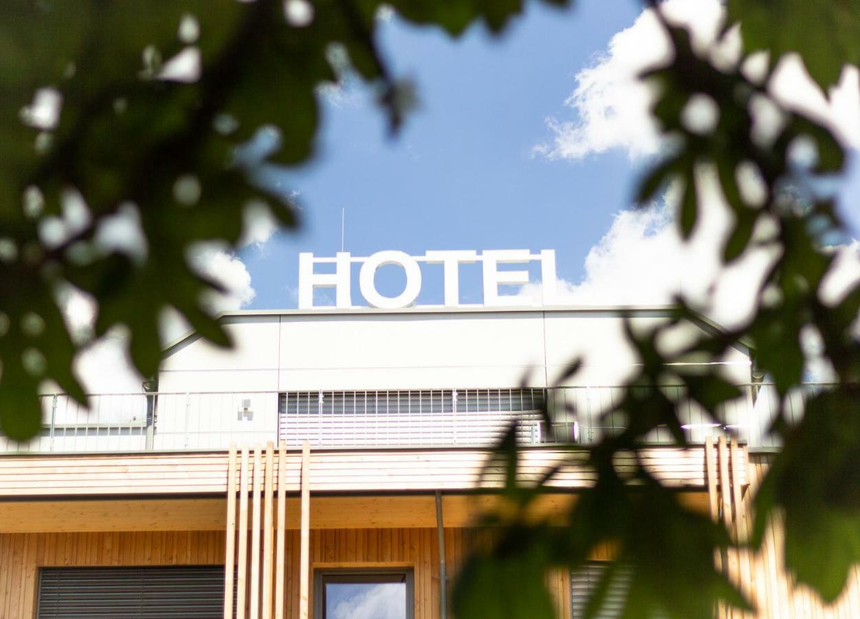 Hotel Weiss Munderfing المظهر الخارجي الصورة